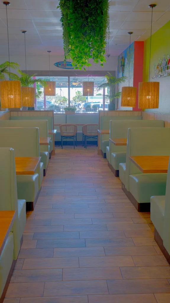 Margarita-island-restaurant-merritt-island-florida-interior-padded-tables