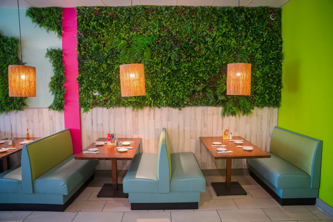 Margarita-island-restaurant-flagler-beach-florida-Padded-Tables-2