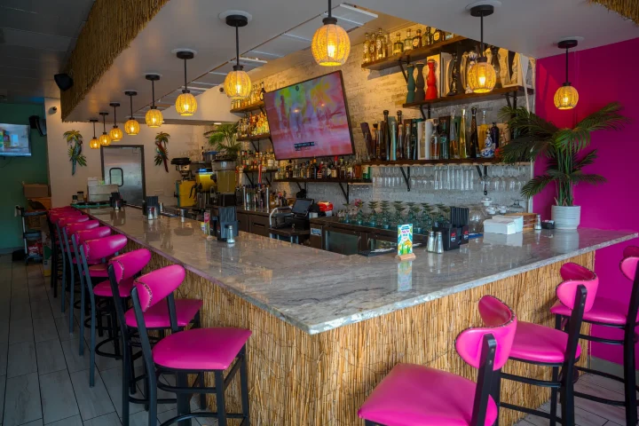Margarita-island-restaurant-flagler-beach-florida-bar