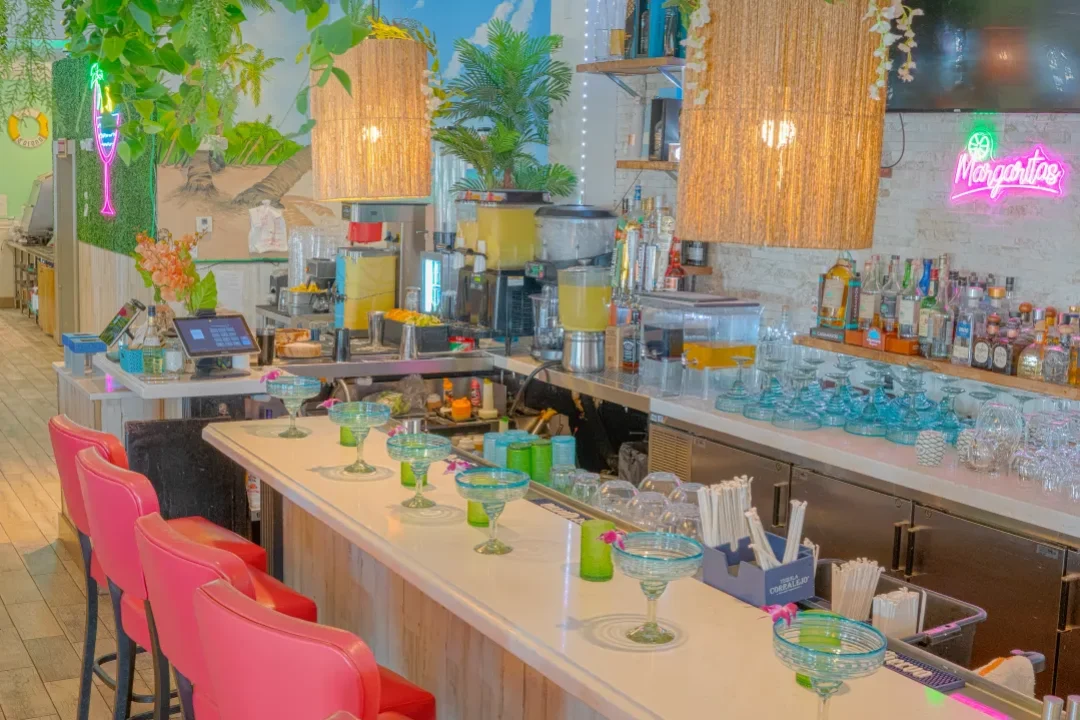 Margarita-island-restaurant-merritt-island-florida-bar-5