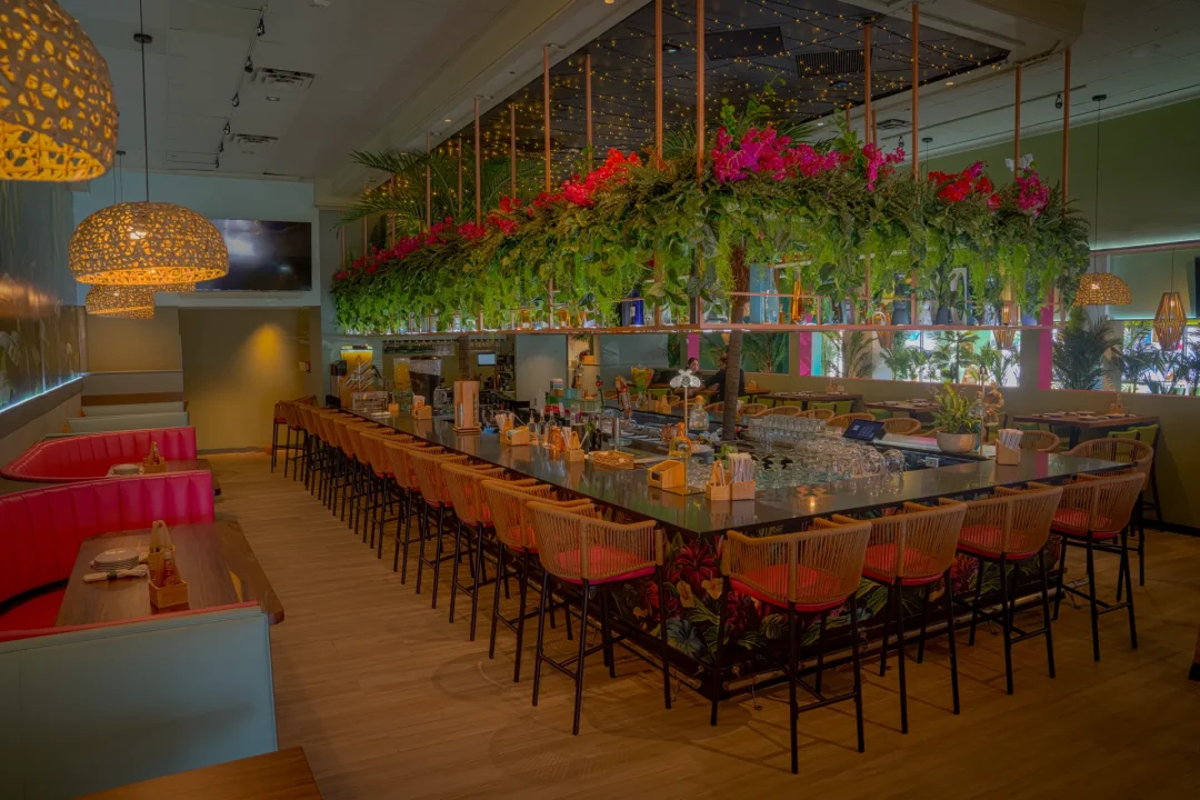 Margarita-island-restaurant-ormond-beach-florida-interior-bar-2
